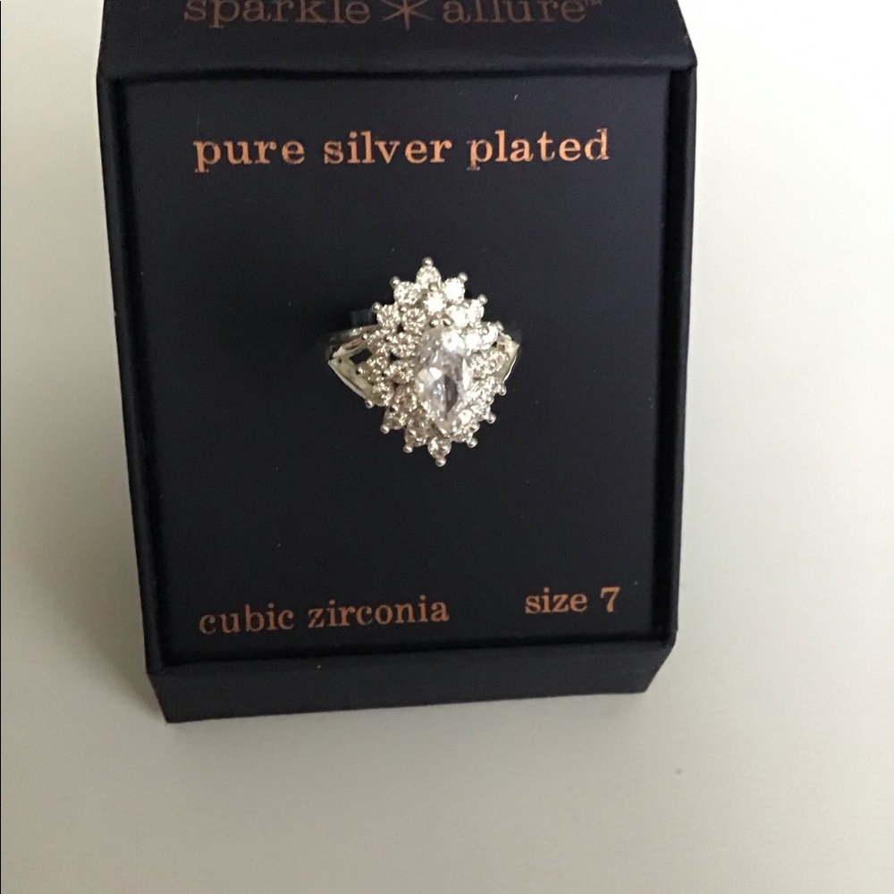 Silver diamond ring size 7